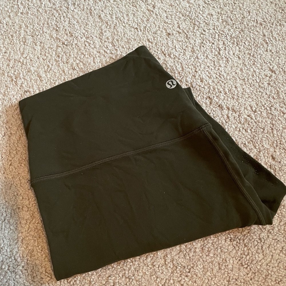 Lululemon Olive Green Aligns 25”✨